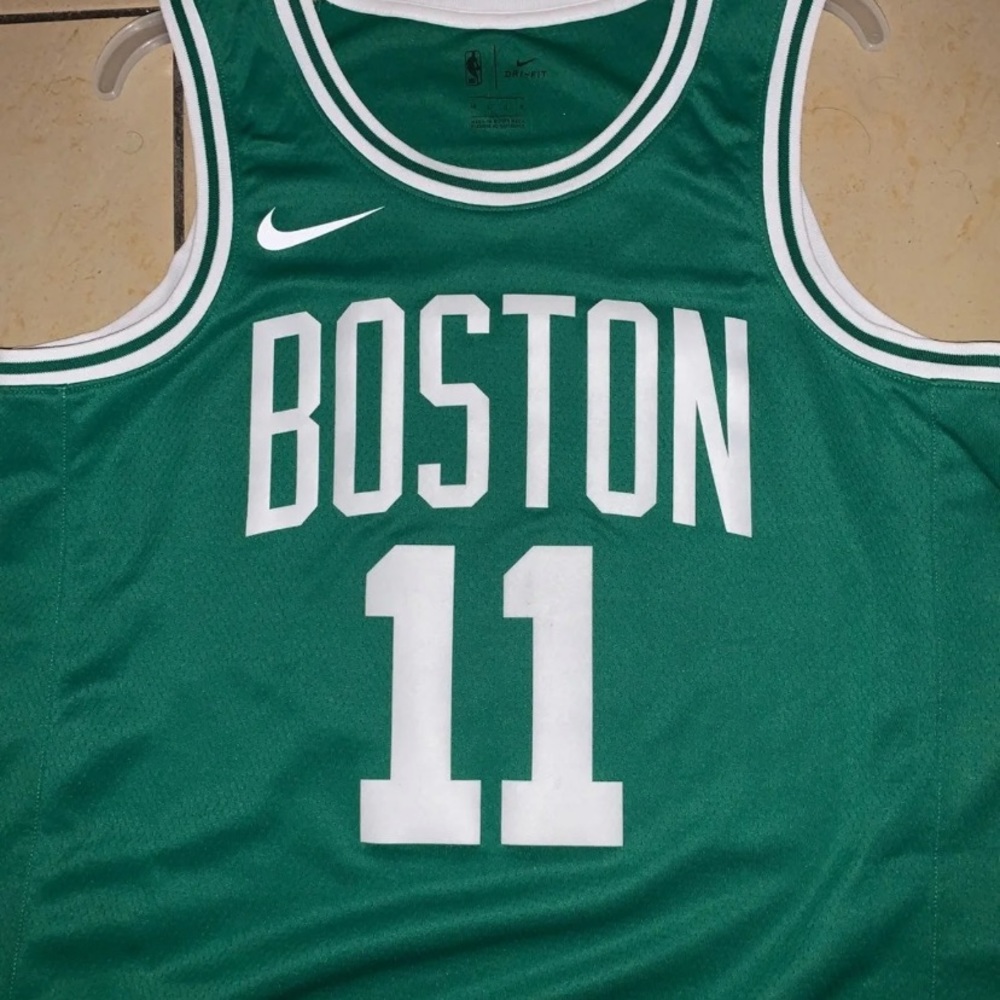 Kyrie Irving Boston Celtics Nike Swingman Jersey